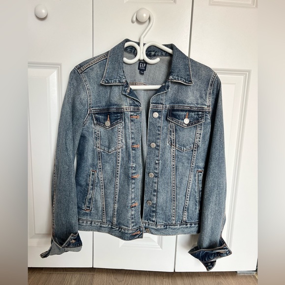Gap jean jacket - Picture 2 of 4